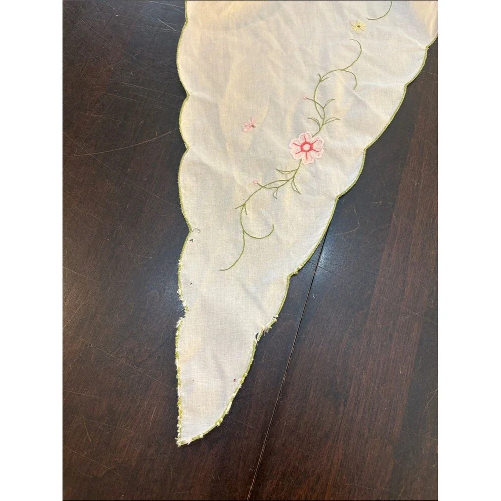 Embroidered Scalloped White Curtain Valance with Pink Butterfly
